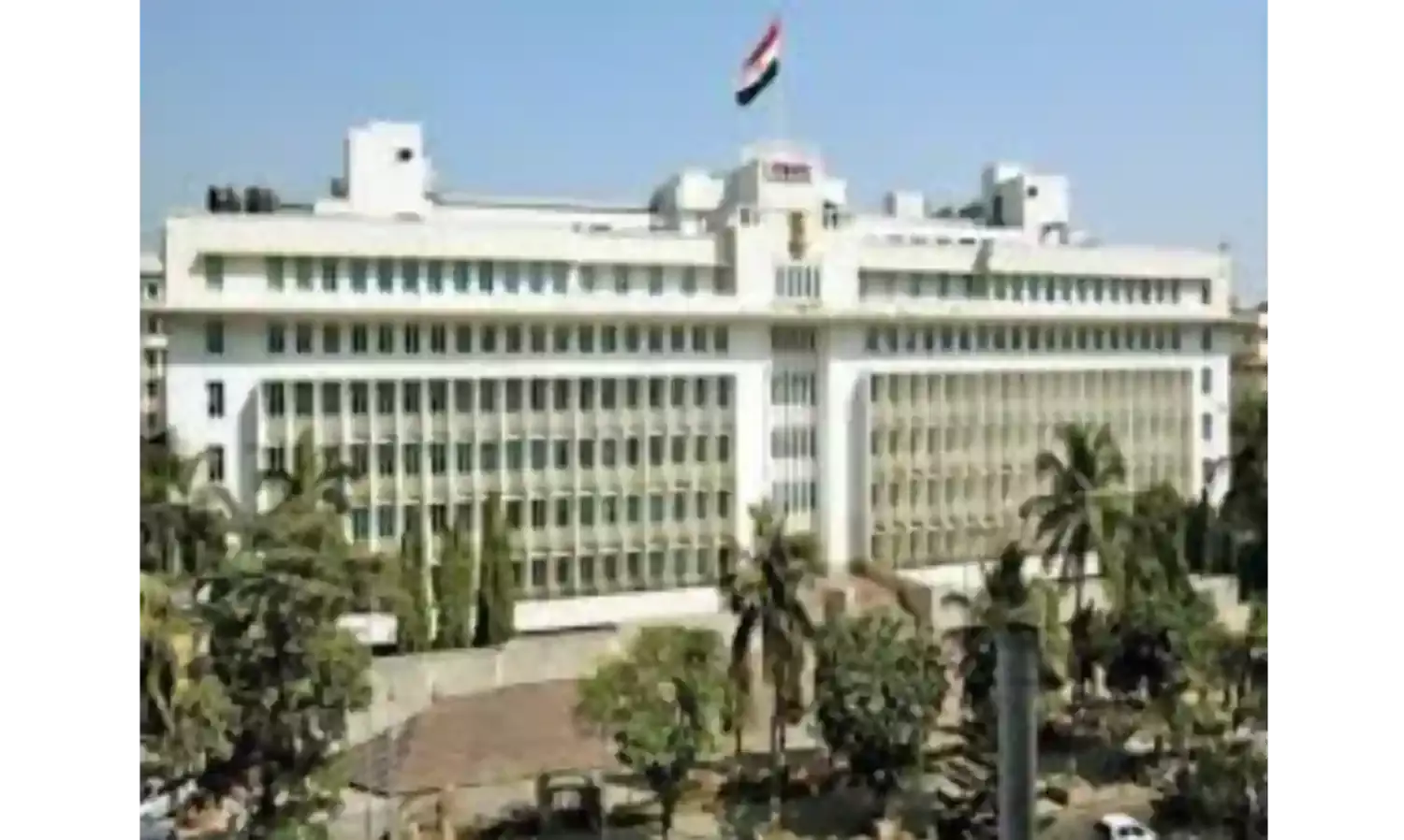 राज्य के 560 गोशालाओं को मिला 25 करोड़ 44 लाख रुपए का अनुदान, सुरक्षा रक्षकों के पंजीयन के लिए अधिवास प्रमाणपत्र अनिवार्य