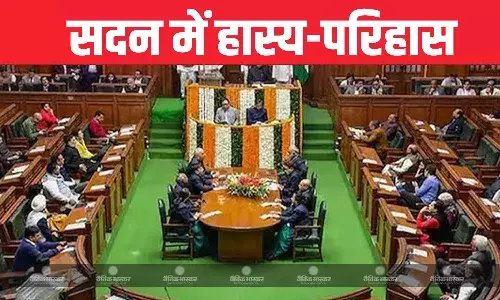सदन में मंत्री प्रवेश वर्मा ने ली चुटकी,  कहा - अरविंद केजरीवाल के हारने से AAP विधायक खुश