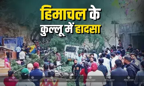 हिमाचल के कुल्लू में पेड़ गिरने से बड़ा हादसा, छह की मौत, मौके पर मची अफरातफरी, रेस्क्यू ऑपरेशन जारी
