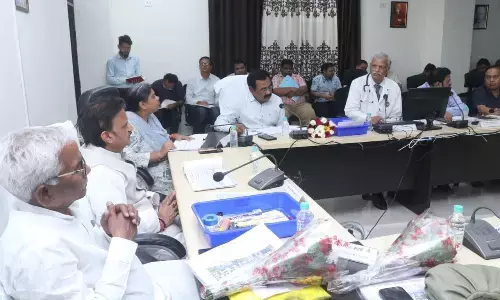 डिप्टी सीएम व जिले के प्रभारी मंत्री राजेंद्र शुक्ला ने की स्वास्थ्य सेवाओं की समीक्षा