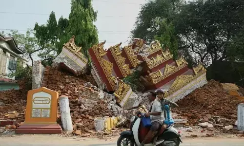 म्यांमार में आए भूकंप से मरने वालों का आंकड़ा बढ़ा, 2056 लोग की हुई मौत, कई घायल, जारी हुआ ताजा अपडेट