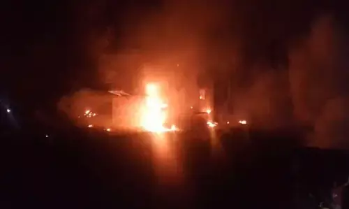 बंगाल के दक्षिण 24 परगना में बड़ा हादसा, सिलेंडर विस्फोट के बाद बड़ा धमाका, 7 की मौत