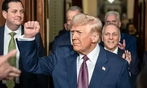 अमेरिकी राष्ट्रपति ट्रंप कल नई टैरिफ योजना का करेंगे अनावरण अमेरिकी राष्ट्रपति ट्रंप कल नई टैरिफ योजना का करेंगे अनावरण