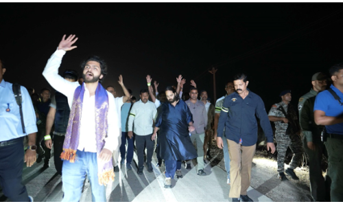 अनंत अंबानी की 140 किमी द्वारका यात्रा: आस्था और संकल्प से स्वास्थ्य संघर्षों पर विजय