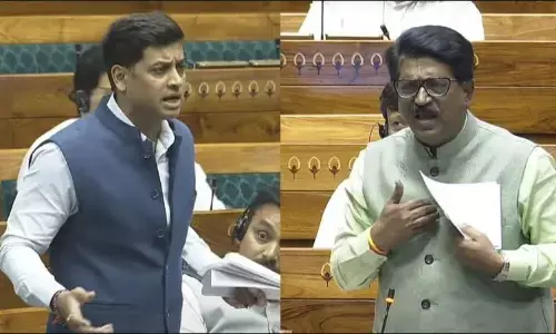 आज बालासाहेब जीवित होते तो क्या यही बोलते?.., यूबीटी सांसद अरविंद सावंत के बयान पर श्रीकांत शिंदे का पलटवार आज बालासाहेब जीवित होते तो क्या यही बोलते?.., यूबीटी सांसद अरविंद सावंत के बयान पर श्रीकांत शिंदे का पलटवार