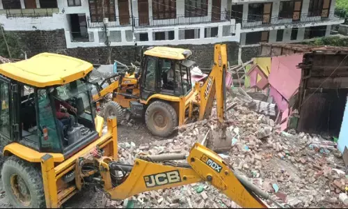 मध्यम और छोटे शहरों में सरकारी जमीन के अतिक्रमण को नियमित कर किराए पर देने बनेगी नीति