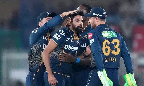 थम गया RCB का विजयरथ, अपने होमग्राउंड पर फेल हुई पूरी टीम, GT ने घर में घुसकर 8 विकेटों से रौंदा