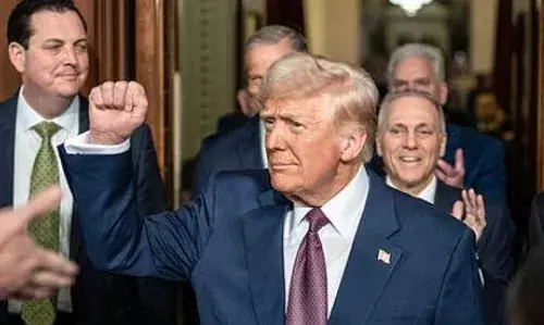 अमेरिकी राष्ट्रपति डोनाल्ड ट्रंप ने दुनियाभर के देशों पर लगाया टैरिफ, जानिए किस देश ने क्या कहा? अमेरिकी राष्ट्रपति डोनाल्ड ट्रंप ने दुनियाभर के देशों पर लगाया टैरिफ, जानिए किस देश ने क्या कहा?