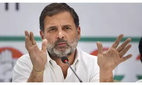 राहुल ने कहा - चीन हमारी जमीन पर कब्जा कर रहा और विदेश सचिव काट रहे केक