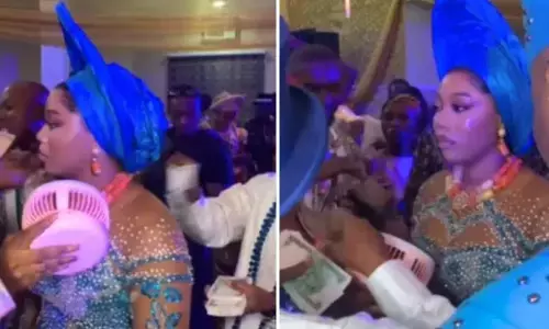 हंसी तो फंसी वाली नाइजीरियन परंपरा, जब तक दुल्हन मुस्कुरा ना दे लड़के वाले उड़ाते रहते हैं पैसे!