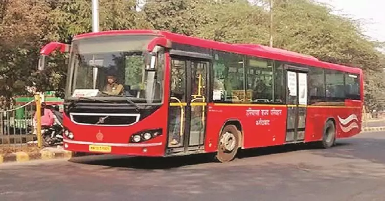 टोल टैक्स बढ़ने से कम की गईं आपली बसों की फेरियां टोल टैक्स बढ़ने से कम की गईं आपली बसों की फेरियां