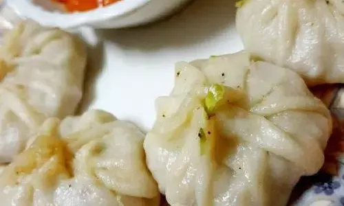 मैदे के मोमोज की जगह सूजी के ये हेल्दी मोमोज की रेसिपी को अपनाएं, हेल्थ के साथ टेस्ट में भी है लाजवाब