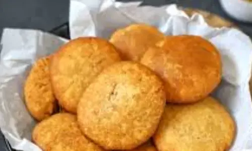 नाश्ते में चाय के साथ कुछ अच्छा खाने का है मन, तो कचौड़ी की इस रेसिपी को जरूर बनाएं