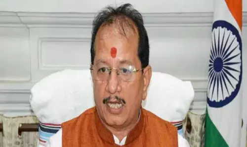 वक्फ बिल पर बिहार में सियासत तेज, तेजस्वी यादव के बयान पर डिप्टी सीएम विजय सिन्हा का आया बयान, जानें क्या कहा वक्फ बिल पर बिहार में सियासत तेज, तेजस्वी यादव के बयान पर डिप्टी सीएम विजय सिन्हा का आया बयान, जानें क्या कहा