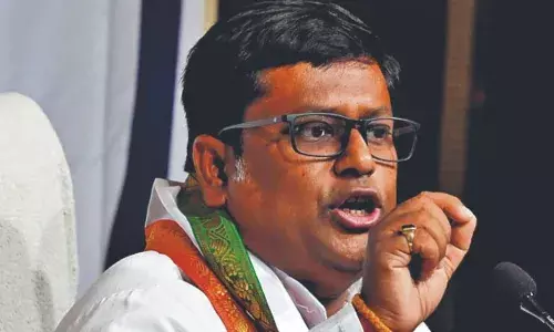 पार्क सर्कस सेवन पॉइंट इलाके में जुलूस पर हमला, बीजेपी सांसद सुकांता मजूमदार बोले - ममता बनर्जी का पुलिस हुई पंगु पार्क सर्कस सेवन पॉइंट इलाके में जुलूस पर हमला, बीजेपी सांसद सुकांता मजूमदार बोले - ममता बनर्जी का पुलिस हुई पंगु