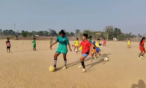 विचारपुर खेल मैदान में बालिकाओं के लिए चेंजिंग रूम और टॉयलेट नहीं