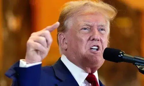 टैरिफ विवाद के बीच ट्रंप ने चीन को दी धमकी, बोले - फैसला नहीं बदला तो लगा देंगे 50 फीसदी टैक्स..., एक दिन का दिया समय