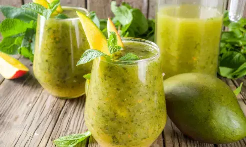 इस गर्मी से बचने के लिए घर पर बनाएं आम पना, बच्चों के साथ-साथ बड़े भी हो जाएंगे फ्रेश!