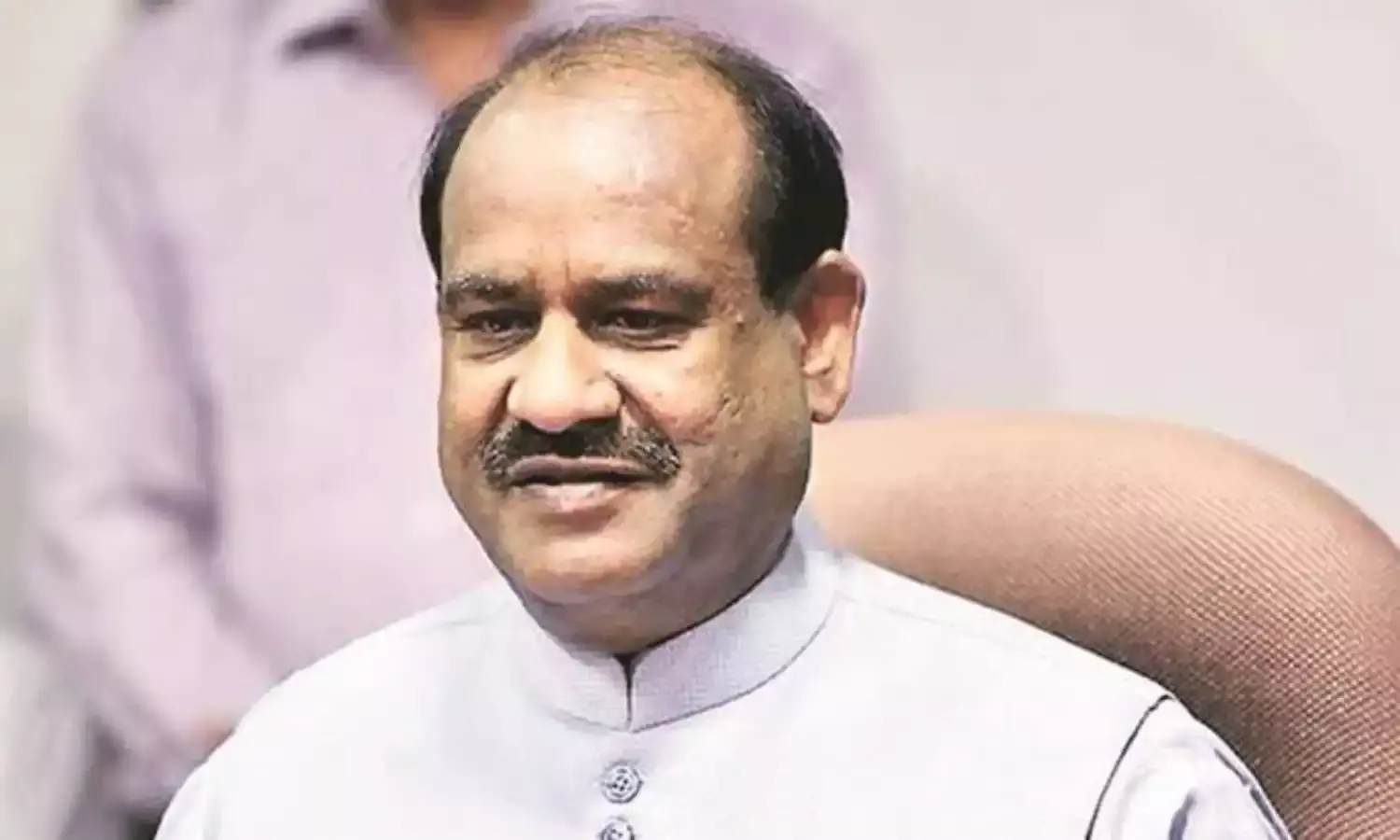 बिरला ने कहा - विदेश में पढ़ रहे भारतीय छात्र भारतीय मूल्यों और संस्कृति के दूत हैं