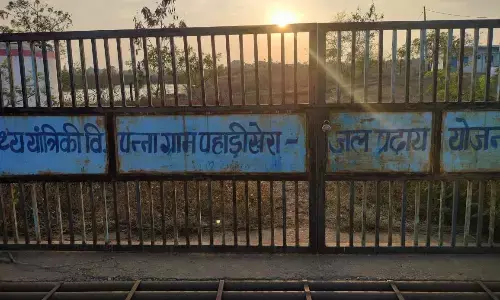 बंद पड़ी नलजल योजना, वाटर फिल्टर प्लांट के उपकरण हो रहे हैं खराब बंद पड़ी नलजल योजना, वाटर फिल्टर प्लांट के उपकरण हो रहे हैं खराब