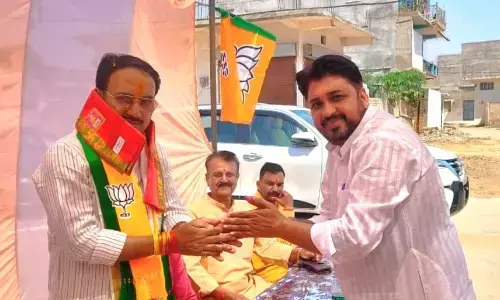 भाजपा स्थापना दिवस पर बूथ पहुंचे पन्ना विधायक