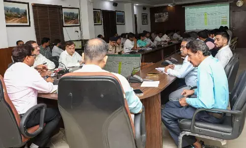 अतिकुपोषित बच्चों को पोषण पुनर्वास केन्द्रों में कराएं भर्ती: प्रभारी कलेक्टर