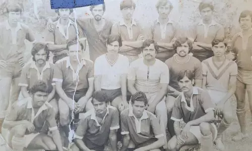 35 साल के फुटबाल सफर में हमेशा ही मैदान की कमीं खली