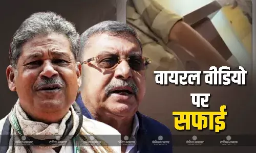 TMC सांसदों के झगड़े के वीडियो पर BJP ने ली चुटकी, टीएमसी सांसद कल्याण बनर्जी ने बताया- क्या था पूरा घटनाक्रम TMC सांसदों के झगड़े के वीडियो पर BJP ने ली चुटकी, टीएमसी सांसद कल्याण बनर्जी ने बताया- क्या था पूरा घटनाक्रम