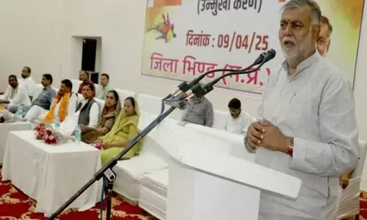 केवल निर्माण कराना पंचायत का कार्य नहीं, हमें लोगों की विचार प्रणाली भी बदलना होगी - प्रभारी मंत्री पटेल