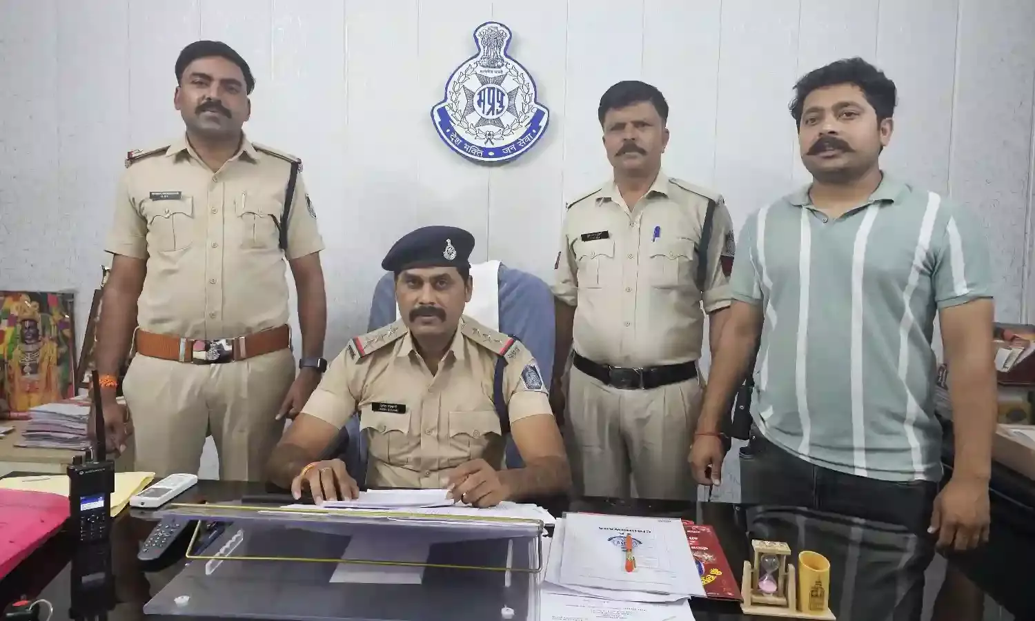 आईपीएल..कोतवाली पुलिस के हत्थे चढ़े तीन सटोरी, तीन फरार