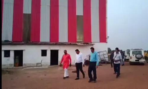 शाहनगर की धान मिल संचालकों के स्टाक की संयुक्त कलेक्टर के नेतृत्व वाली टीम ने की जांच शाहनगर की धान मिल संचालकों के स्टाक की संयुक्त कलेक्टर के नेतृत्व वाली टीम ने की जांच