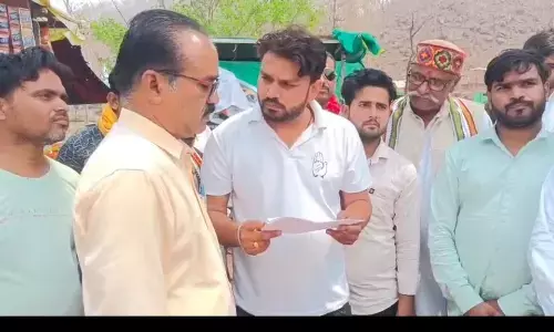 जिला युवक कांग्रेस ने एसडीएम को सौंपा ज्ञापन जिला युवक कांग्रेस ने एसडीएम को सौंपा ज्ञापन