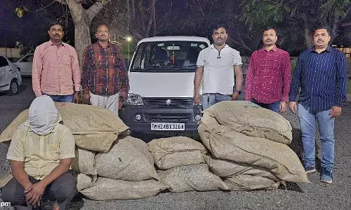 प्रतिबंधित गुटखा परिवहन कर रहा आरोपी गिरफ्तार, वाहन समेत लाखों का माल जब्त