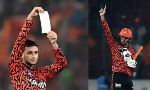 शतक जड़ अभिषेक ने अनोखे अंदज में किया सेलिब्रेट, सोशल मीडिया पर खूब हो रही चर्चा, जाने वजह शतक जड़ अभिषेक ने अनोखे अंदज में किया सेलिब्रेट, सोशल मीडिया पर खूब हो रही चर्चा, जाने वजह