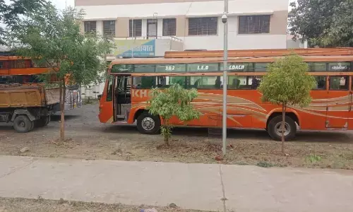 यातायात विभाग ने निरीक्षण किया तो पाया कि बिना फिटनेस दौड़ रही थी बस