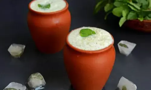 गर्मियों में पेट को रखना चाहते हैं ठंडा तो बनाएं टेस्टी छाछ, सेहत के लिए बेहद फायदेमंद