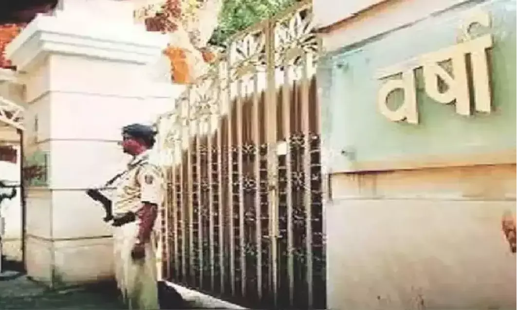 फडणवीस के 9 मंत्रियों को अभी तक नहीं मिल पाया बंगला, फ्लैट में रहने को हैं मजबूर