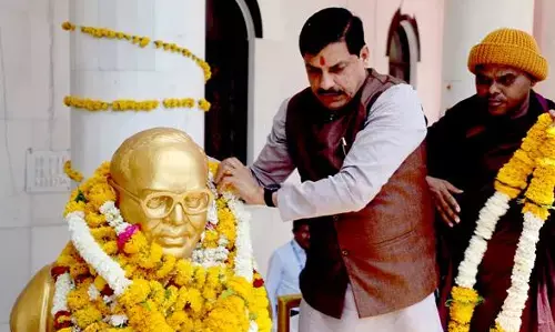 मुख्यमंत्री डॉ. यादव ने भारत रत्न डॉ. अम्बेडकर की जयंती पर किया नमन मुख्यमंत्री डॉ. यादव ने भारत रत्न डॉ. अम्बेडकर की जयंती पर किया नमन