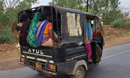 अनूपपुर में राजेंद्रग्राम से औढ़ेरा गांव जा रही ऑटो, शहडोल में बस पलटी