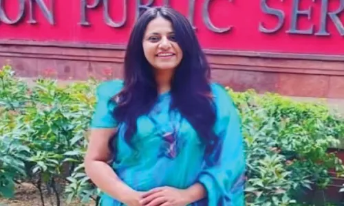 सुप्रीम कोर्ट ने पूजा खेड़कर की गिरफ्तारी पर लगी रोक 21 अप्रैल तक बढ़ाई