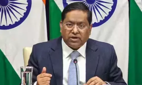 वक्फ कानून पर पाकिस्तान की टिप्पणी से भड़का भारत, याद दिलाई औकात, कहा - पहले अपना गिरेबान झांके..