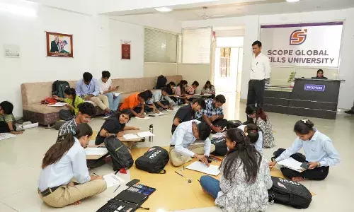 वर्ल्ड आर्ट डे पर स्कोप ग्लोबल स्किल्स विश्वविद्यालय में “सृजन सरोकार उत्सव” का भव्य आयोजन
