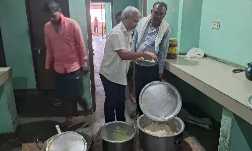 खाना गुणवत्ताहीन, टॉयलेट भी गंदा, विचारपुर छात्रावास में अव्यवस्था से परेशान छात्र