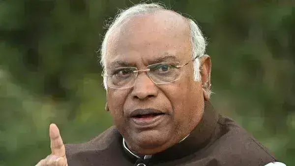 खड़गे ने कहा - मनरेगा की मजदूरी न बढ़ाना श्रमिकों के अन्याय, साल में 150 दिन काम की मांग पर कांग्रेस अडिग