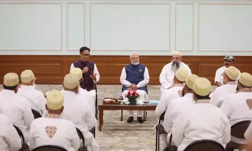 प्रधानमंत्री ने दाऊदी बोहरा समुदाय के प्रतिनिधिमंडल से बातचीत की, वक्फ कानून को लेकर पीएम मोदी का व्यक्त किया आभार प्रधानमंत्री ने दाऊदी बोहरा समुदाय के प्रतिनिधिमंडल से बातचीत की, वक्फ कानून को लेकर पीएम मोदी का व्यक्त किया आभार