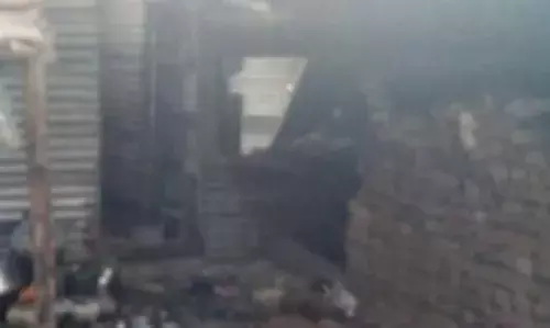 शॉर्ट सर्किट से घर में लगी आग, घरेलू सामान जलकर हुआ राख