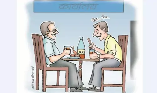 मयकशों की तलाश में देर रात पार्सल विभाग में छापा, पहले ही हो गए गायब