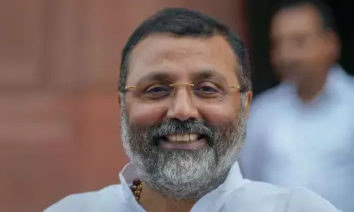 निशिकांत दुबे और दिनेश शर्मा के सुप्रीम कोर्ट वाले विवादित बयान से बीजेपी ने किया किनारा, कहा- यह उनका व्यक्तिगत बयान निशिकांत दुबे और दिनेश शर्मा के सुप्रीम कोर्ट वाले विवादित बयान से बीजेपी ने किया किनारा, कहा- यह उनका व्यक्तिगत बयान