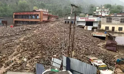 रामबन जिले में जमकर हुई भारी बारिश और ओलावृष्टि, भूस्खलन के चलते 3 लोगों की मौत, कई इमारतों को पहुंचा नुकसान
