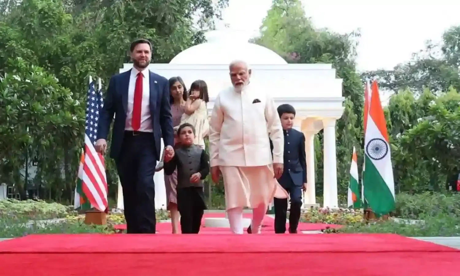 पीएम मोदी ने अमेरिकी उपराष्ट्रपति जेडी वेंस से की मुलाकात, जानें किन मुद्दों पर हुई बात